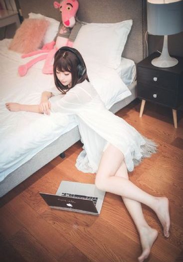 和上司女部长出差bd在线