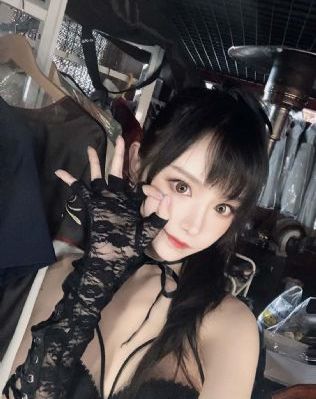 被探索的堕落少女